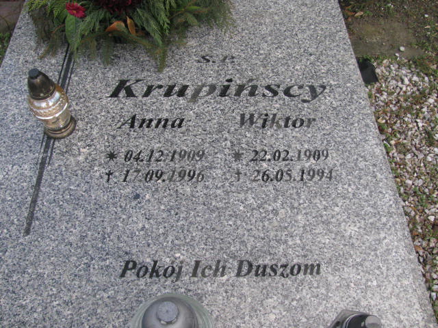 Wiktor Krupiński 1909 Żary CK 4986 - Grobonet - Wyszukiwarka osób pochowanych