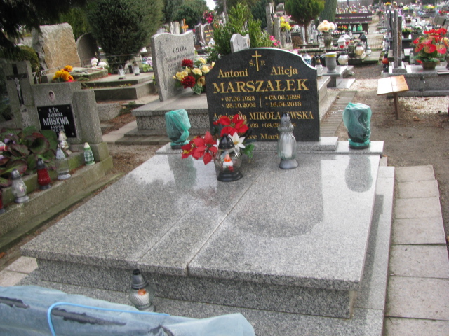 Grób Alicja Marszałek