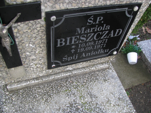 Mariola Bieszczad 1971 Żary CK 4986 - Grobonet - Wyszukiwarka osób pochowanych