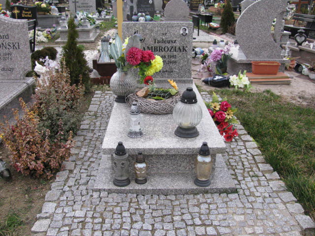 Grób Tadeusz Ambroziak