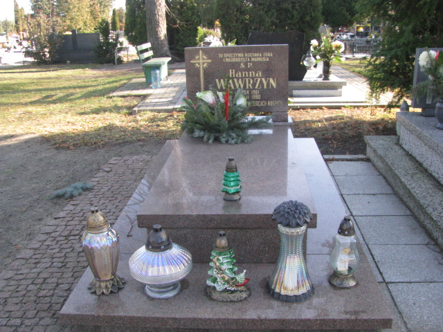 Grób Hanna Maria Wawrzyń
