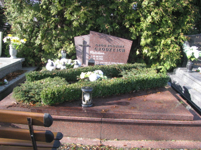 Grób Władysława Grodzka
