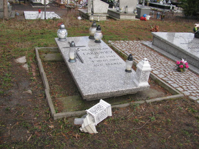 Grób Władysław Łakiewicz