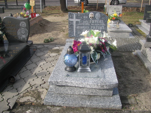 Grób Jan Frydel